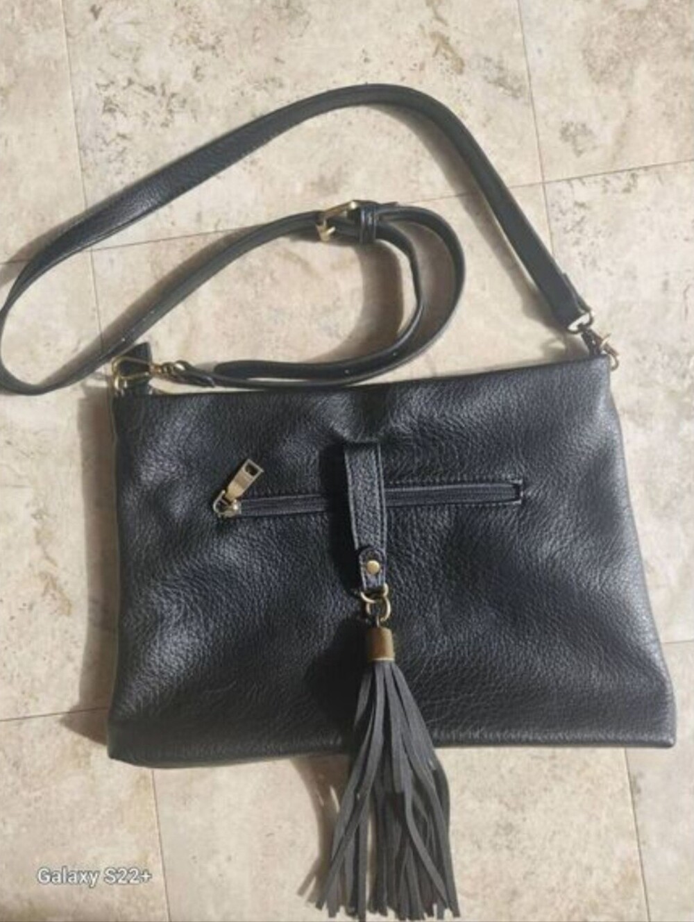 Jen & Co Classic Black Leather Crossbody Bag with Large Tassel
